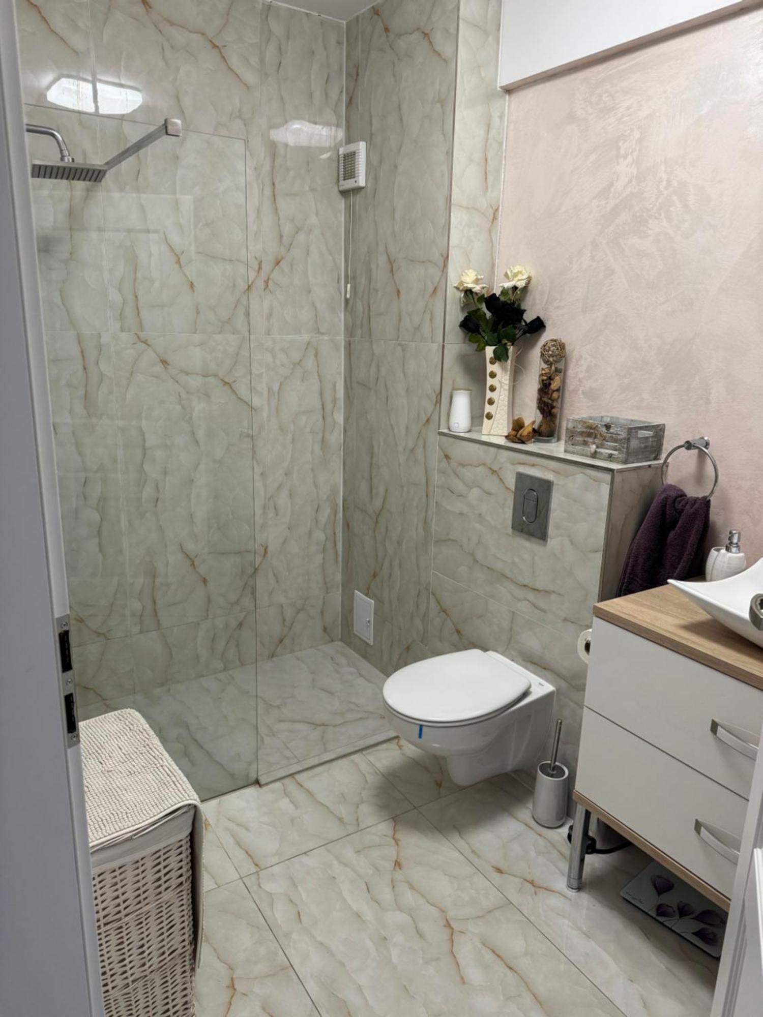 Magnific Apartment Oradea Ngoại thất bức ảnh